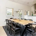 Vakantiehuis Three-Bedroom Holiday home in Brovst 16 *